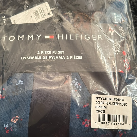 Tommy Hilfiger classic 2 piece pj sets - Picture 3 of 4
